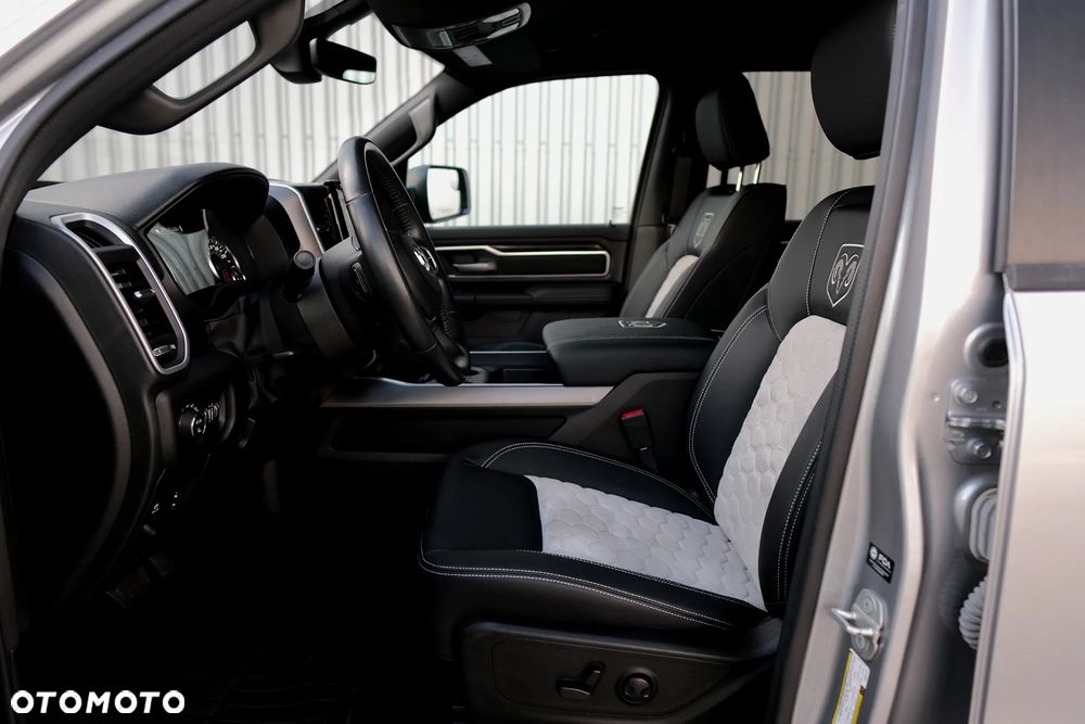 RAM 1500 5.7 Crew Cab Bighorn - 21