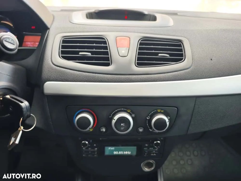 Renault Fluence 1.6 Authentique - 18