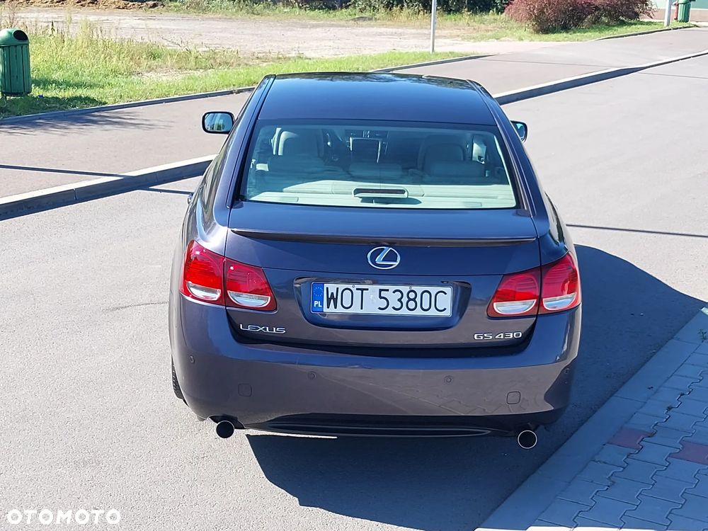 Lexus GS - 4
