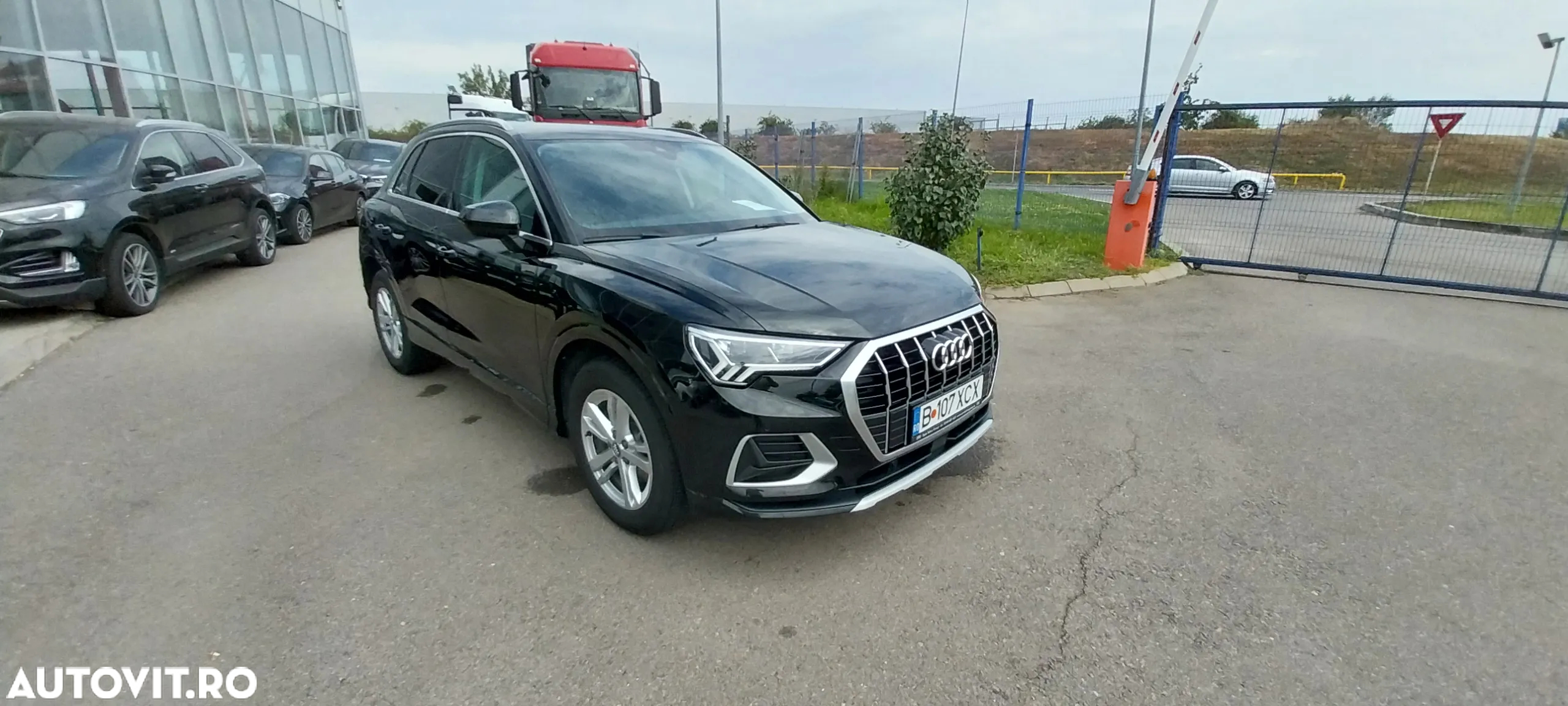Audi Q3 1.5 35 TFSI S tronic Advanced - 2