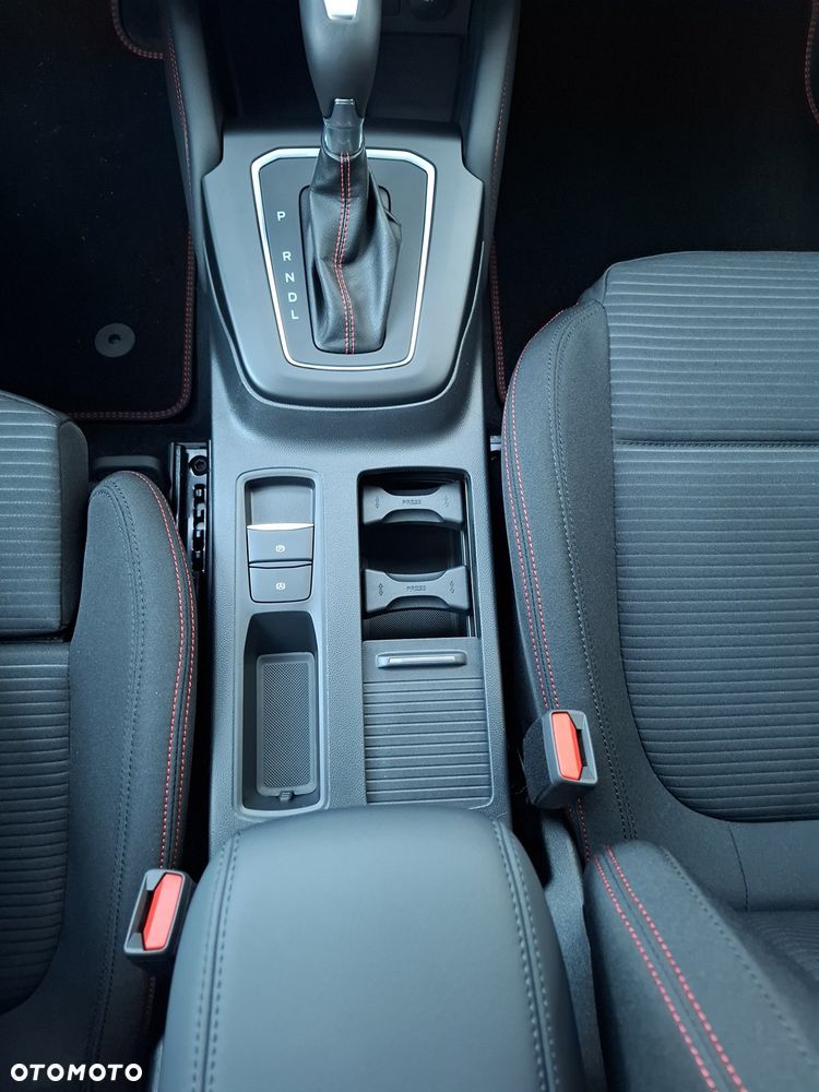 Ford Focus ver-1-0-ecoboost-mhev-st--line-x - 23