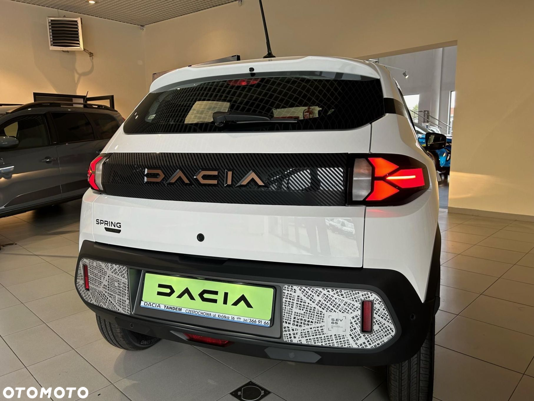 Dacia Spring - 4