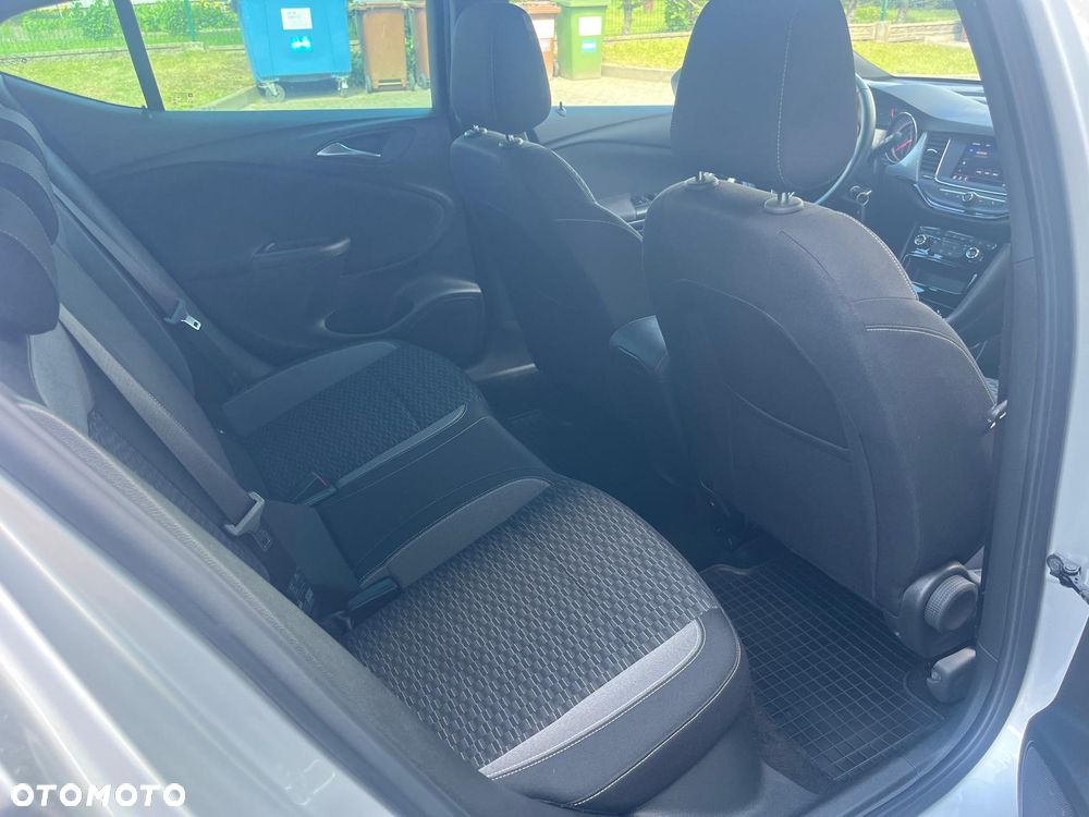 Opel Astra 1.2 Turbo Start/Stop Design&Tech - 15