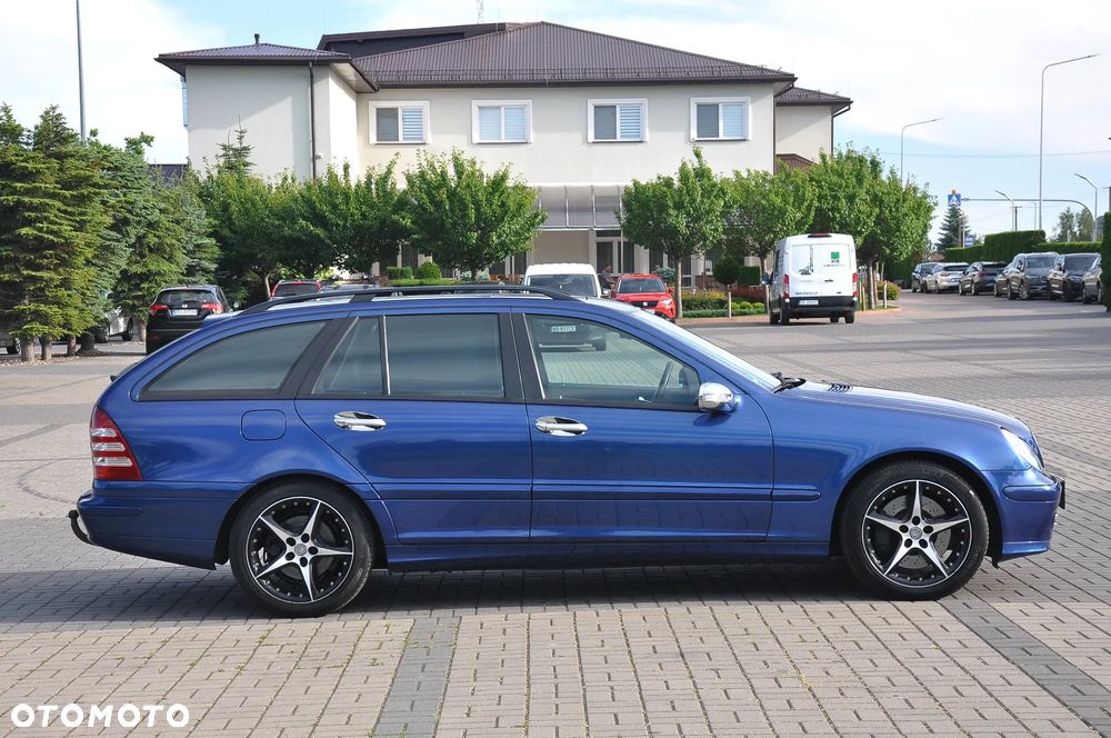 Mercedes-Benz Klasa C 280 7G-TRONIC Classic Sport Edition - 12
