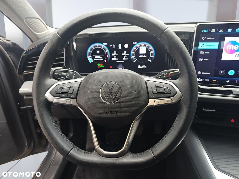 Volkswagen Passat - 13