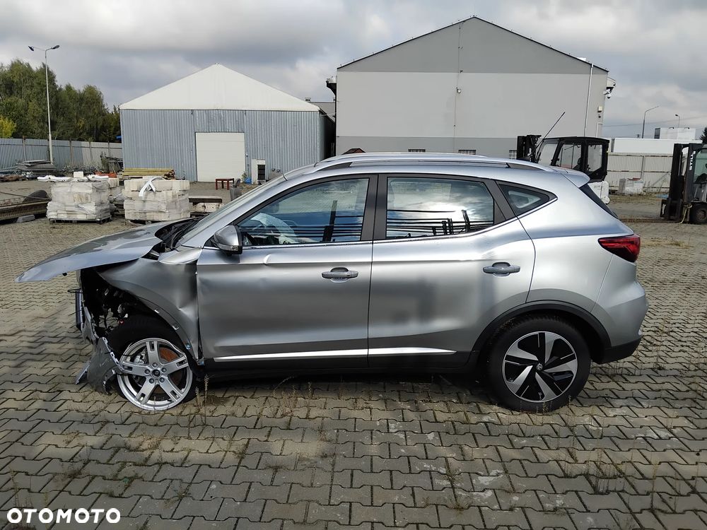 MG ZS - 3