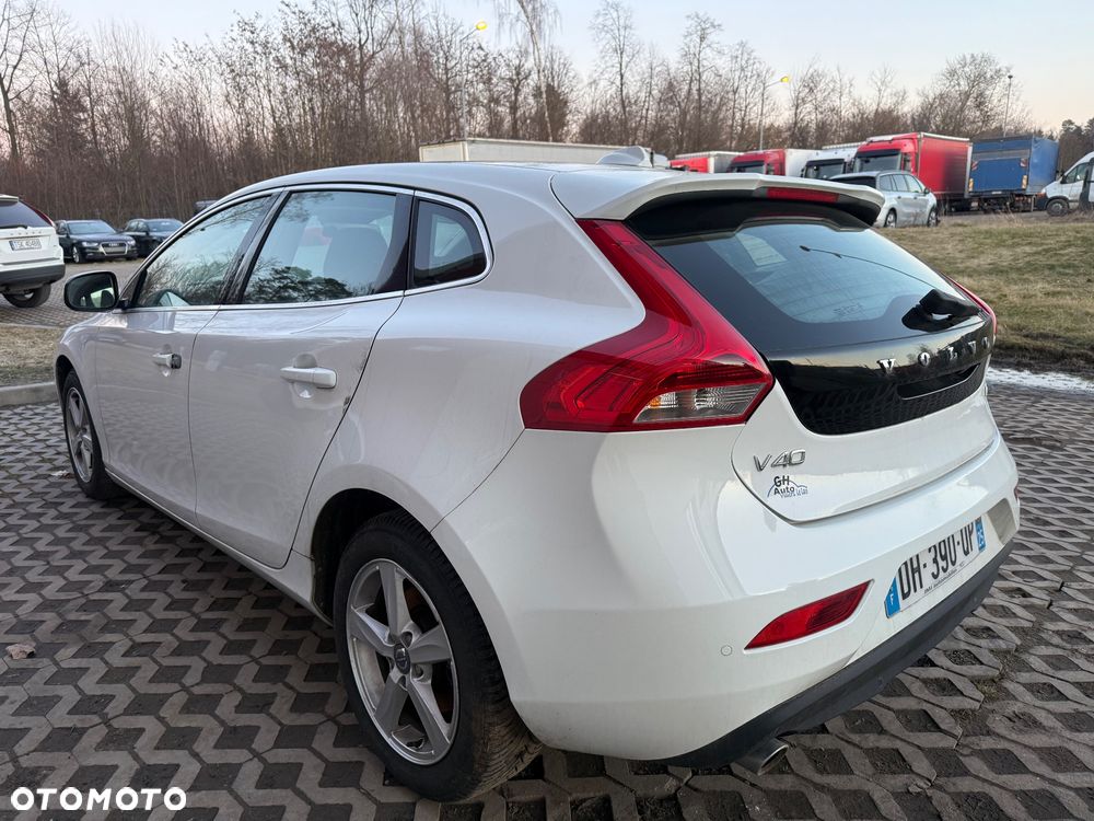 Volvo V40 - 10
