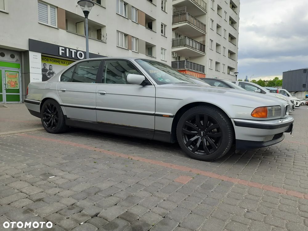 BMW Seria 7 - 23