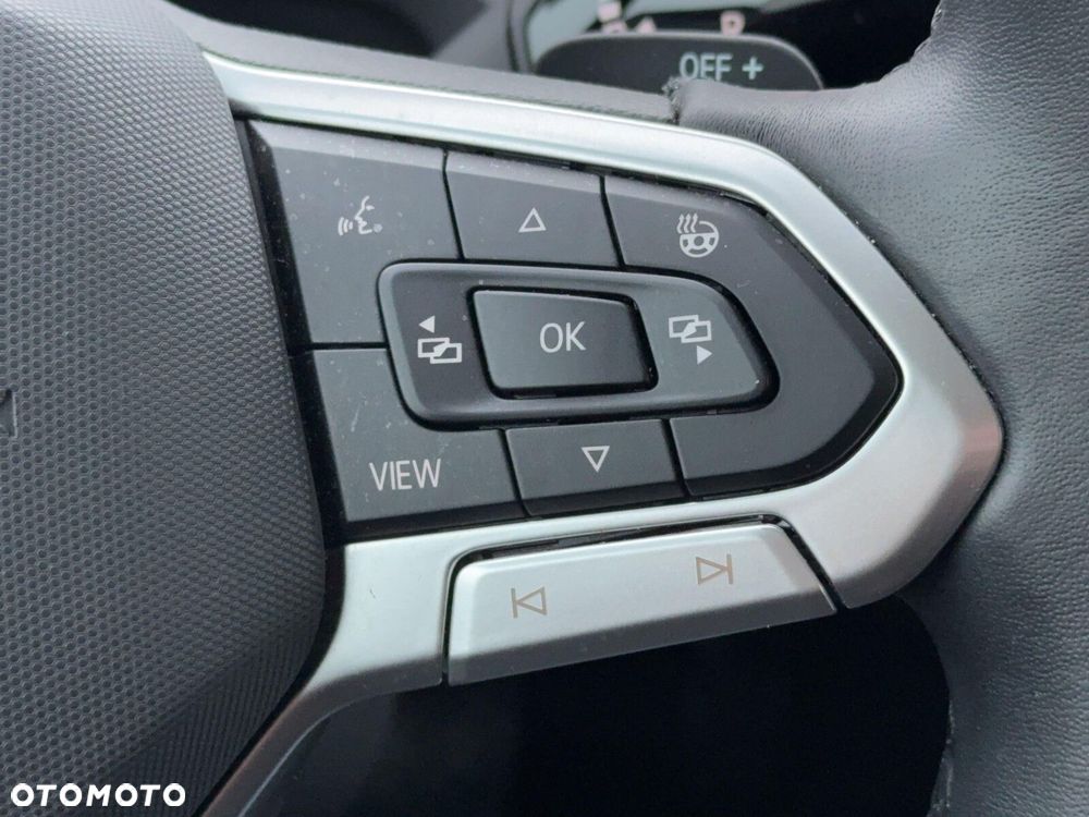 Volkswagen Passat - 20