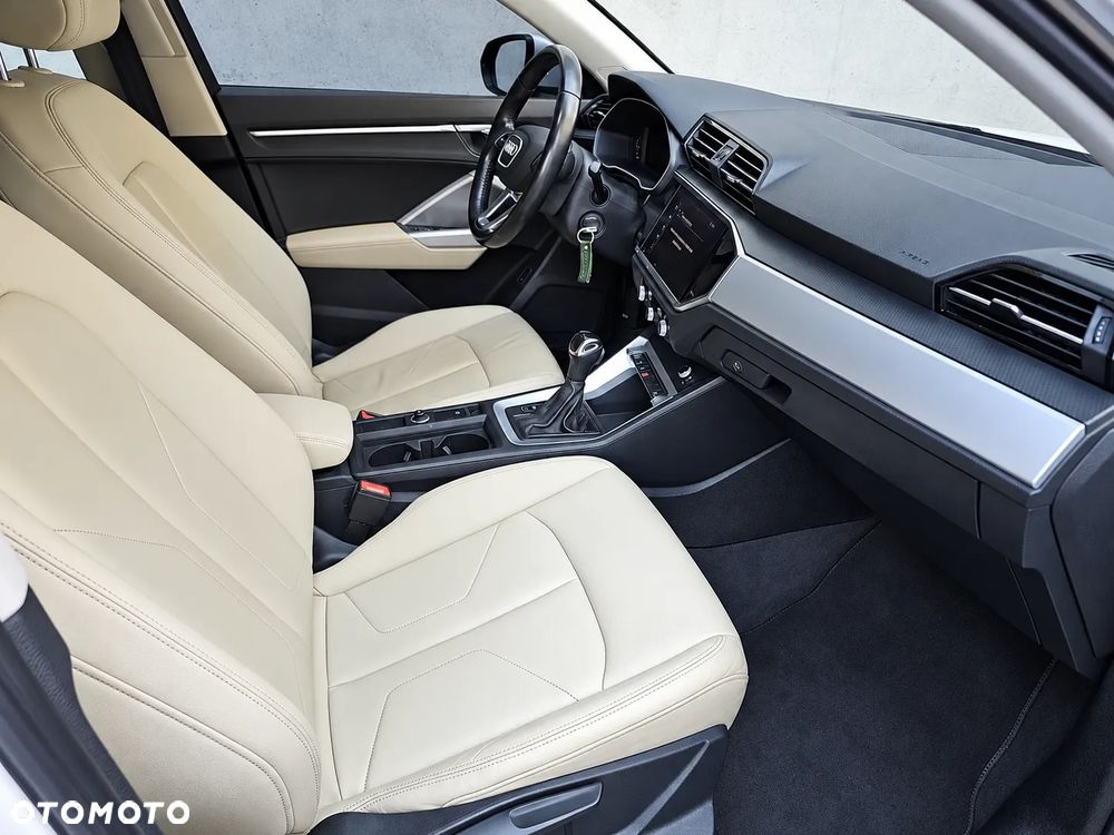 Audi Q3 - 18