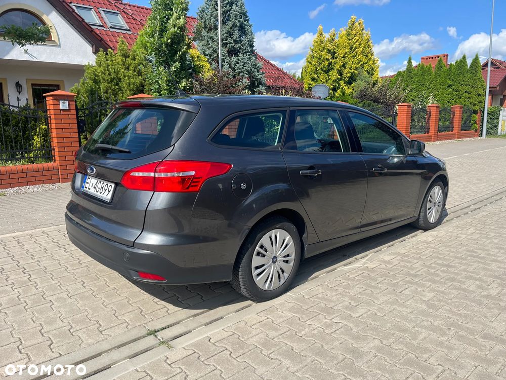 Ford Focus 1.5 TDCi SYNC Edition - 4