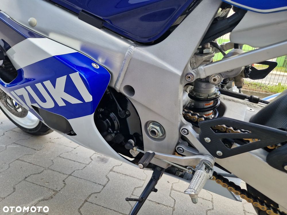 Suzuki GSX-R - 18