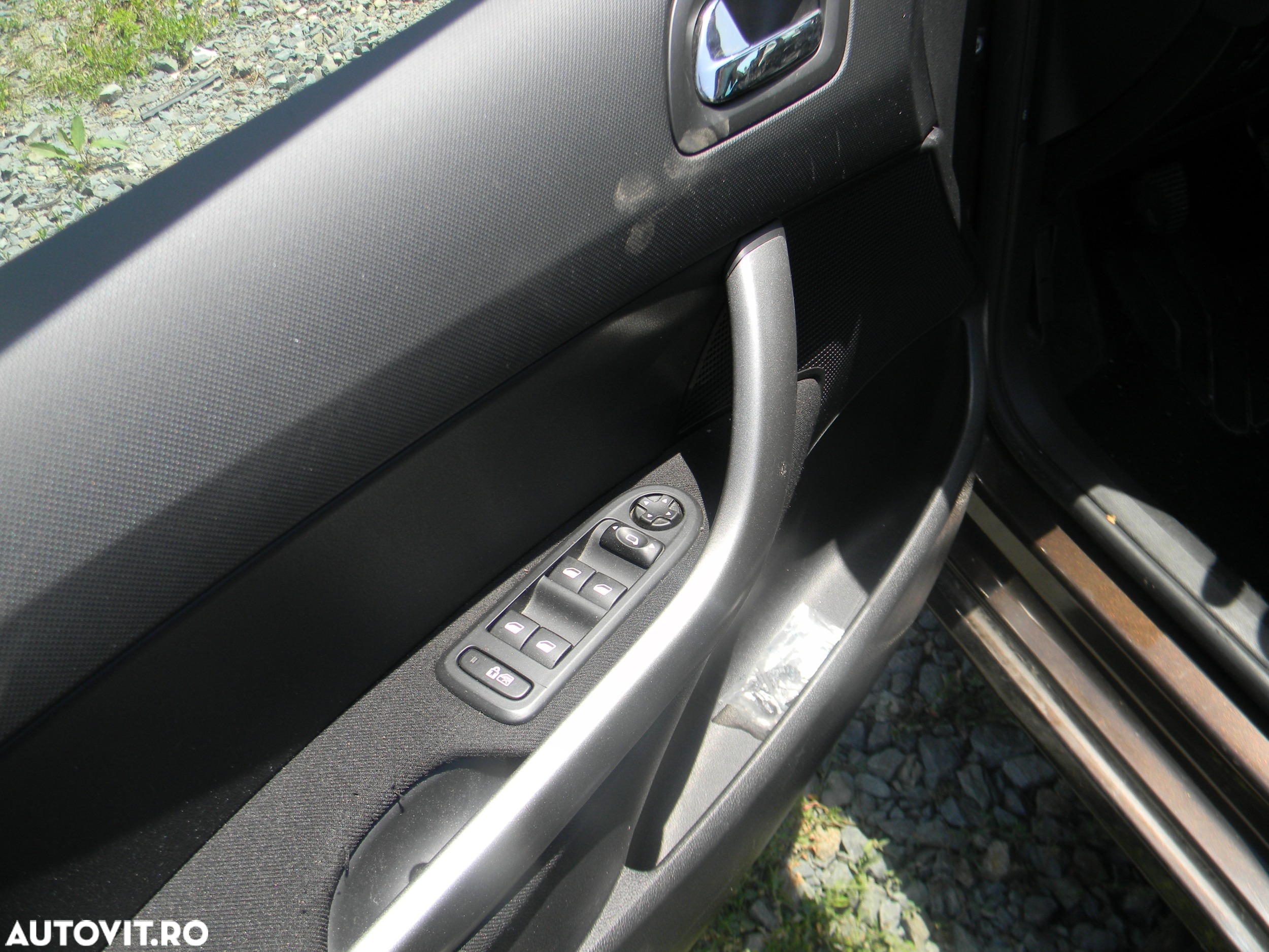 Dezmembrari  Peugeot 308 (4A, 4C)  2007  > 2013 1.6 HDi Motorina - 16