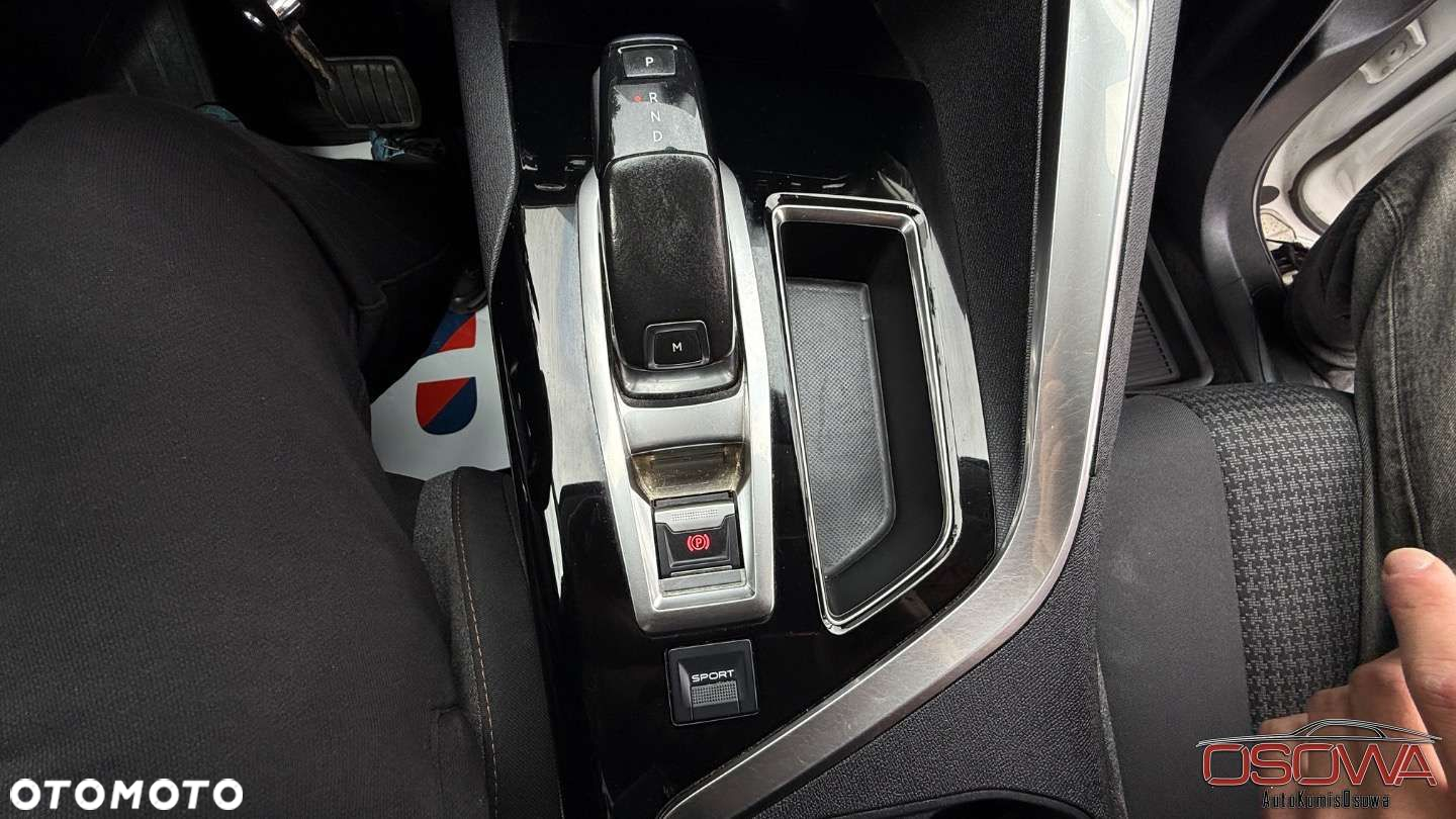 Peugeot 3008 - 21