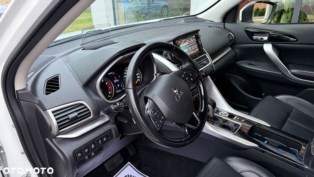 Mitsubishi Eclipse Cross - 16