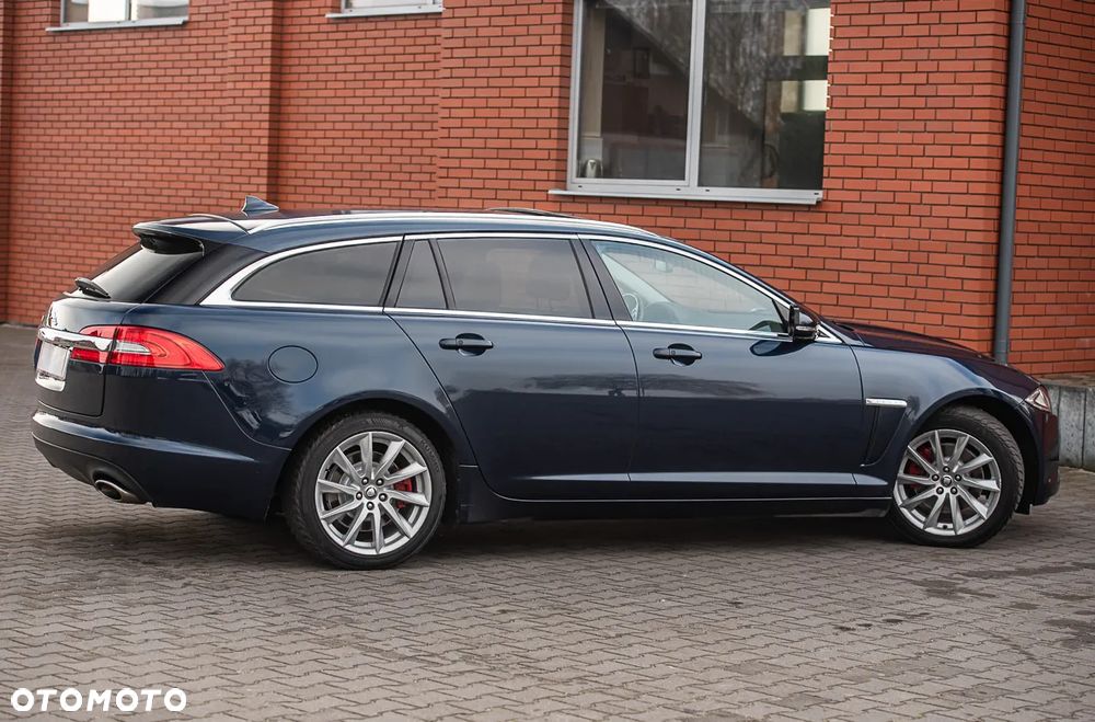 Jaguar XF 2.2 D Luxury - 14