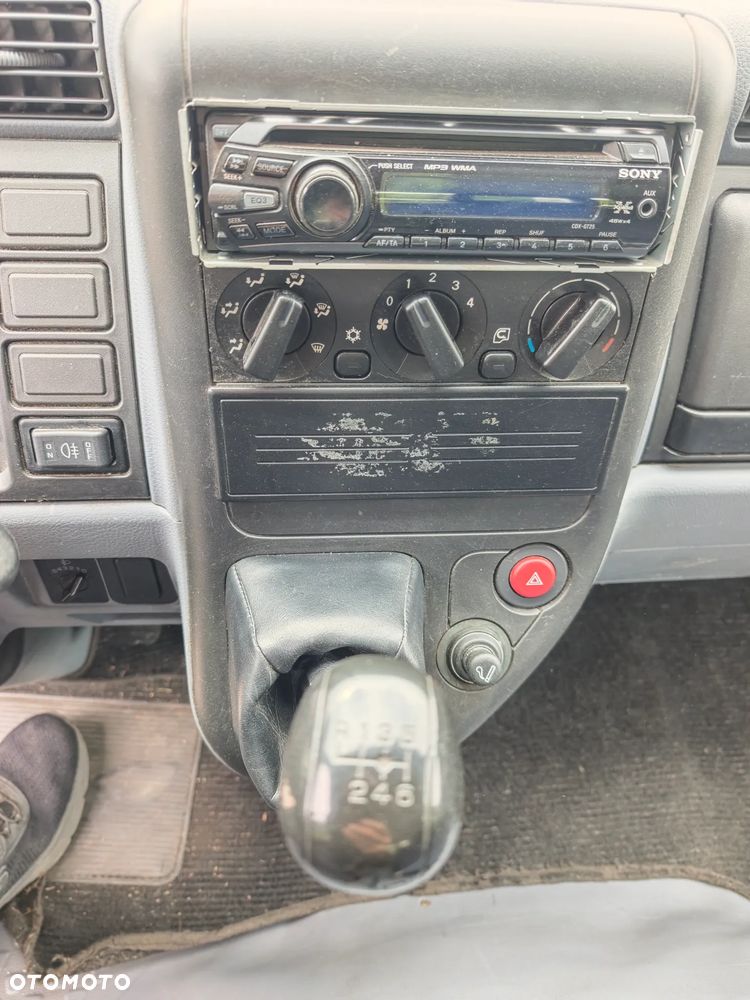 Mitsubishi CANTER FUSO 3C15 - 17