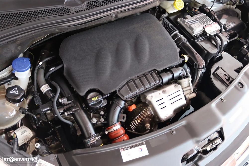 Peugeot 208 PureTech 110 Stop & Start Allure - 19