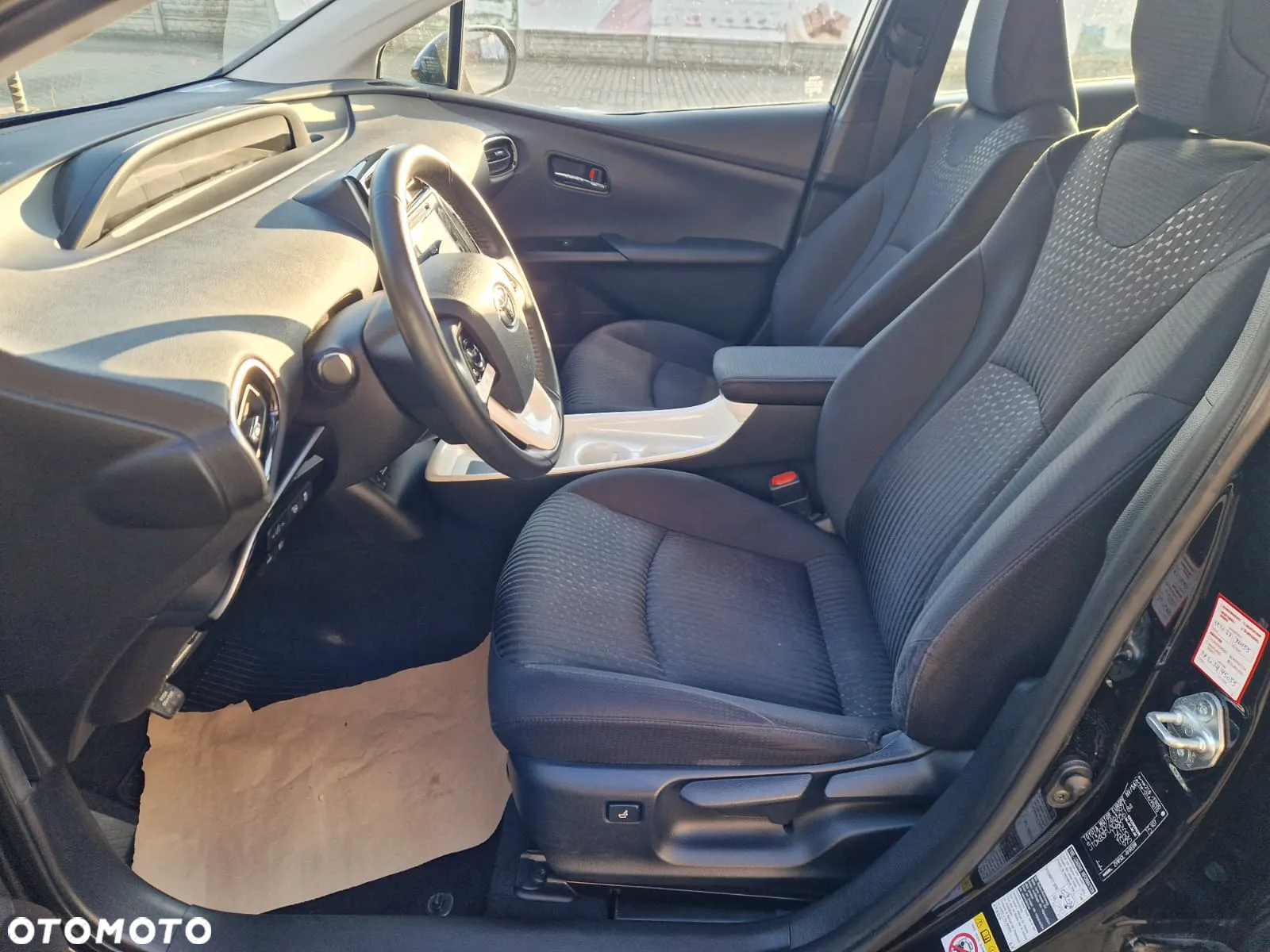 Toyota Prius 1.8 Hybrid Comfort - 10