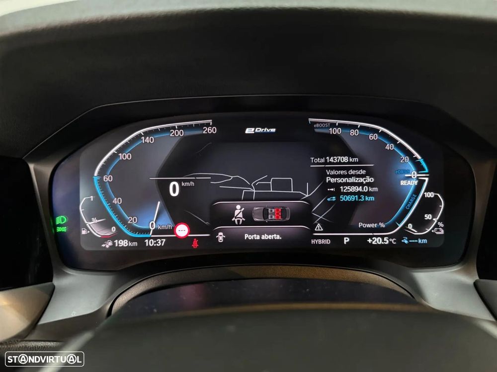 BMW 330 e iPerformance Advantage — fotografia 5