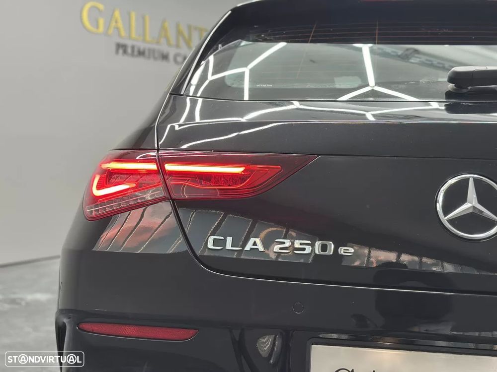 Mercedes-Benz CLA 250 e AMG Line - 18