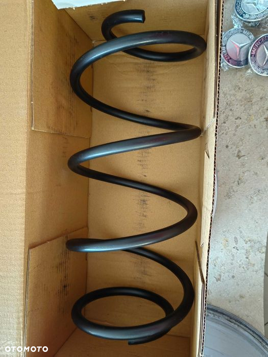 SPRĘŻYNA ZAWIESZENIA przednia Volvo S40 1,8 / 2,0 / 1,9D / V40 1,8 / - 3