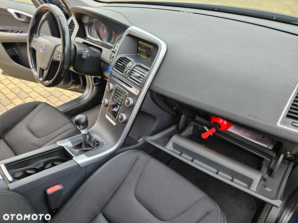 Volvo XC 60 D4 AWD Kinetic - 30