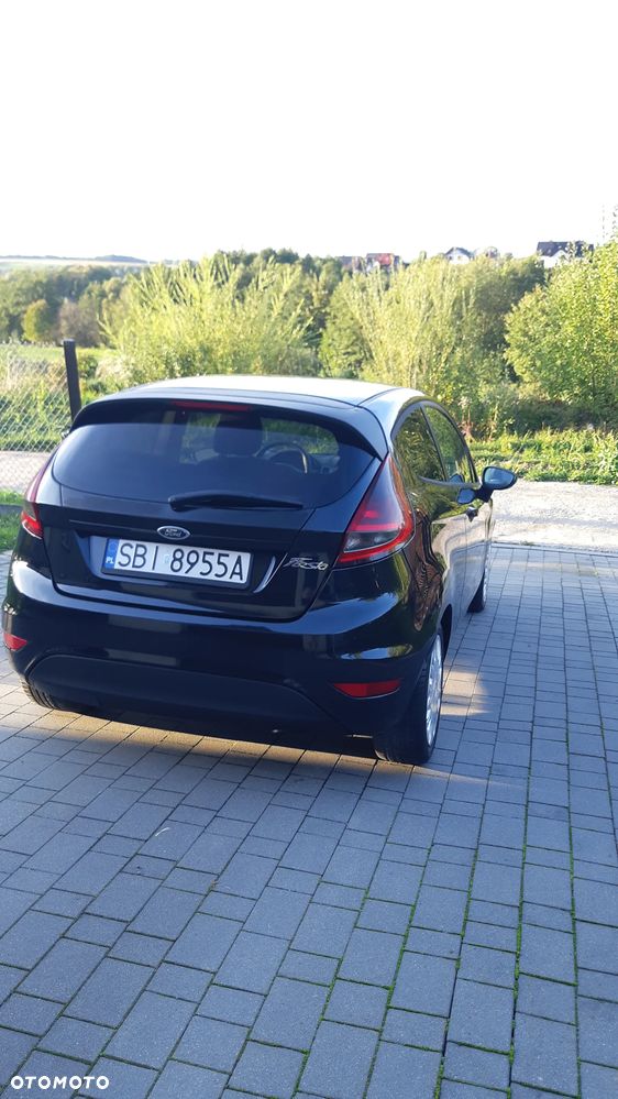 Ford Fiesta 2009 photo 3