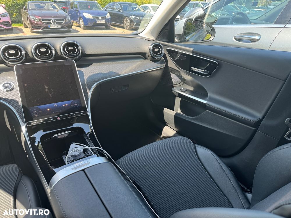 Mercedes-Benz C - 8