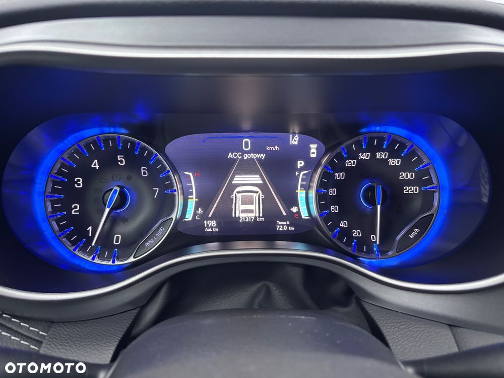 Chrysler Pacifica - 33