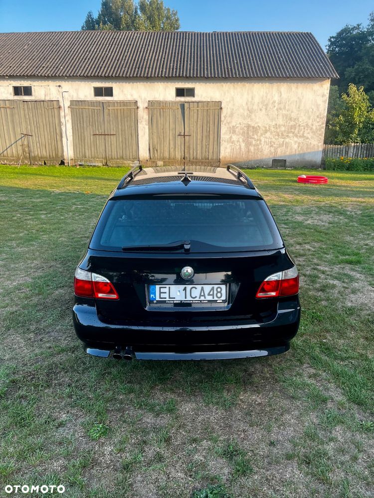 BMW Seria 5 523i - 4