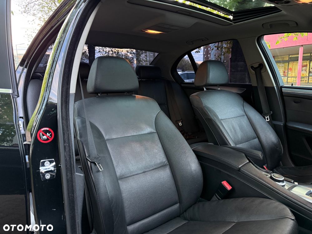 BMW Seria 5 525d Edition Exclusive - 15