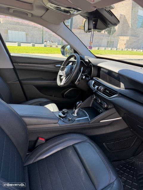 Alfa Romeo Stelvio 2.2 D Super AT8 Q4 - 6