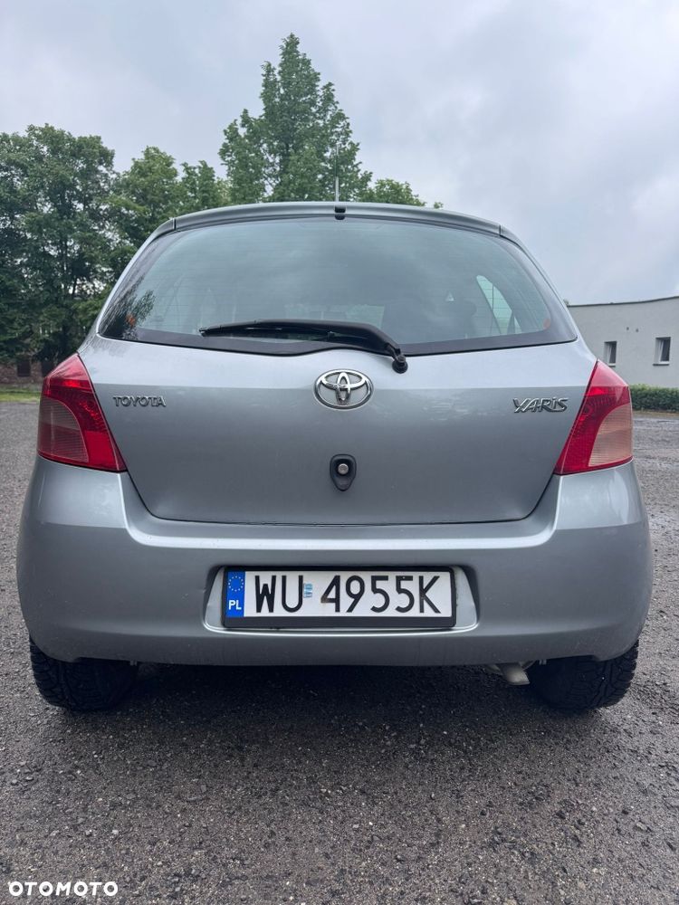 Toyota Yaris - 3