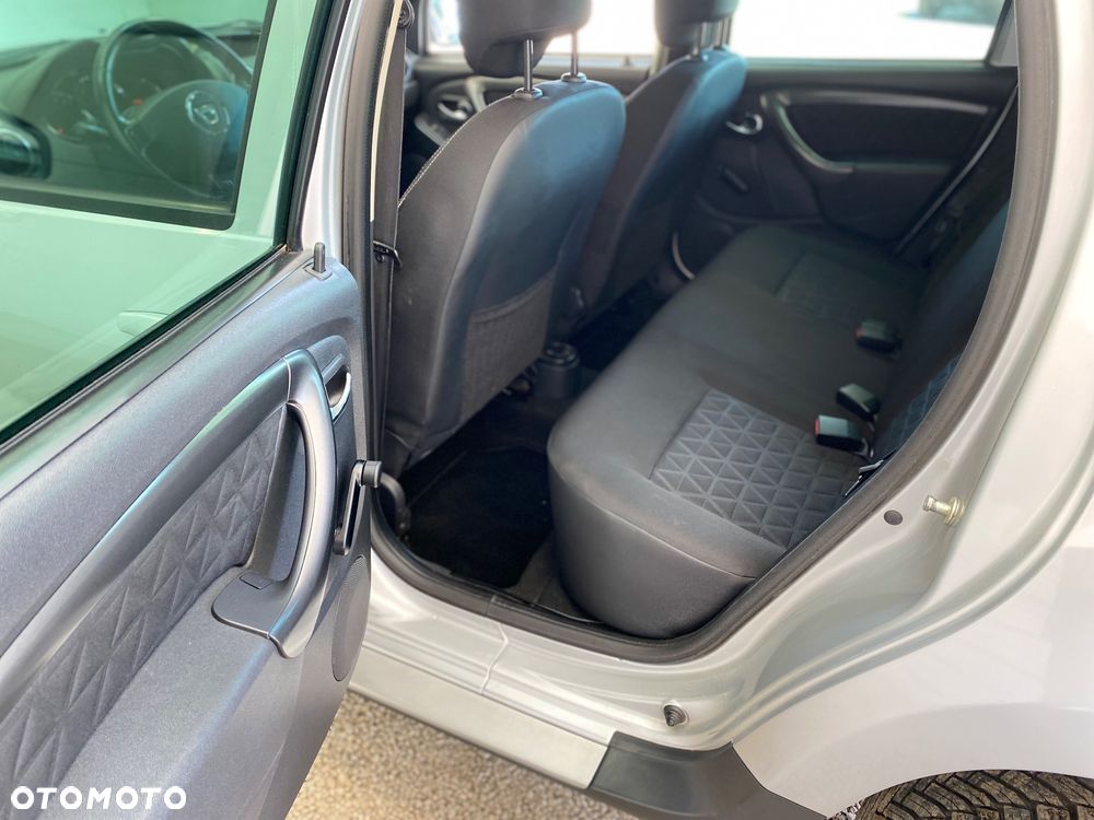 Dacia Duster 1.6 Laureate - 14