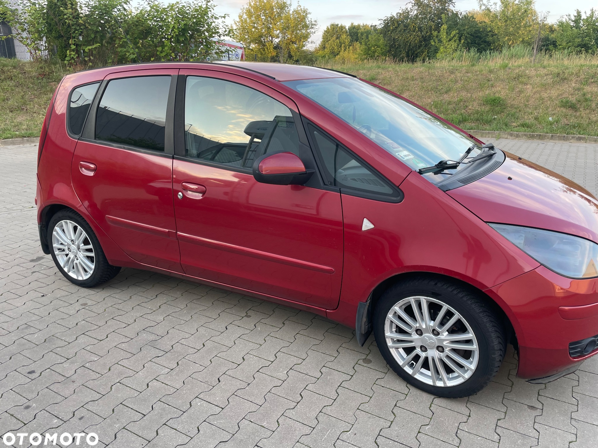 Mitsubishi Colt - 4
