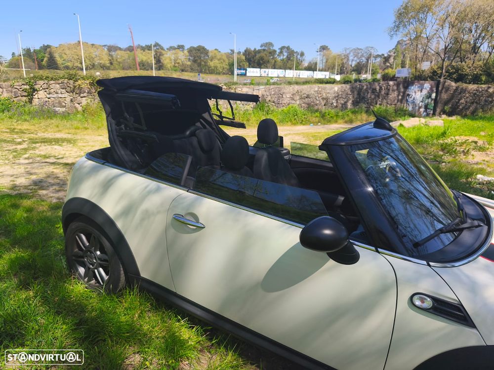 MINI Cabrio Cooper D - 4