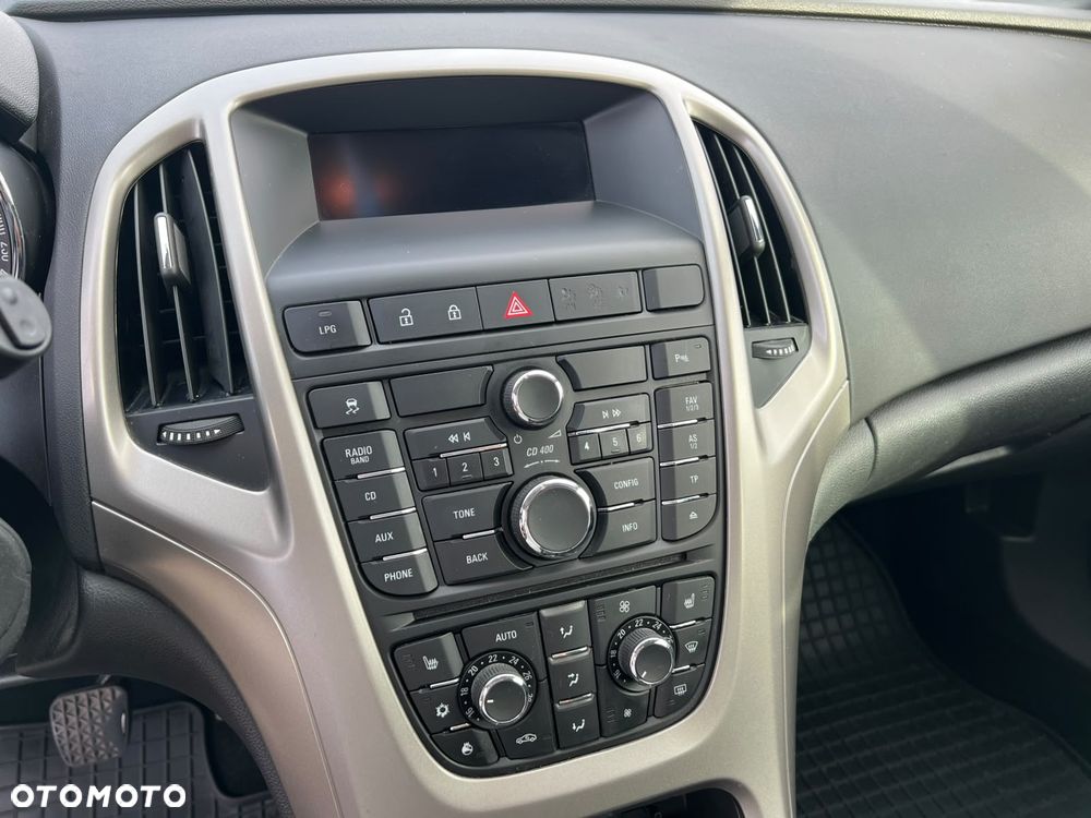 Opel Astra 1.4 T Edition 150 - 22