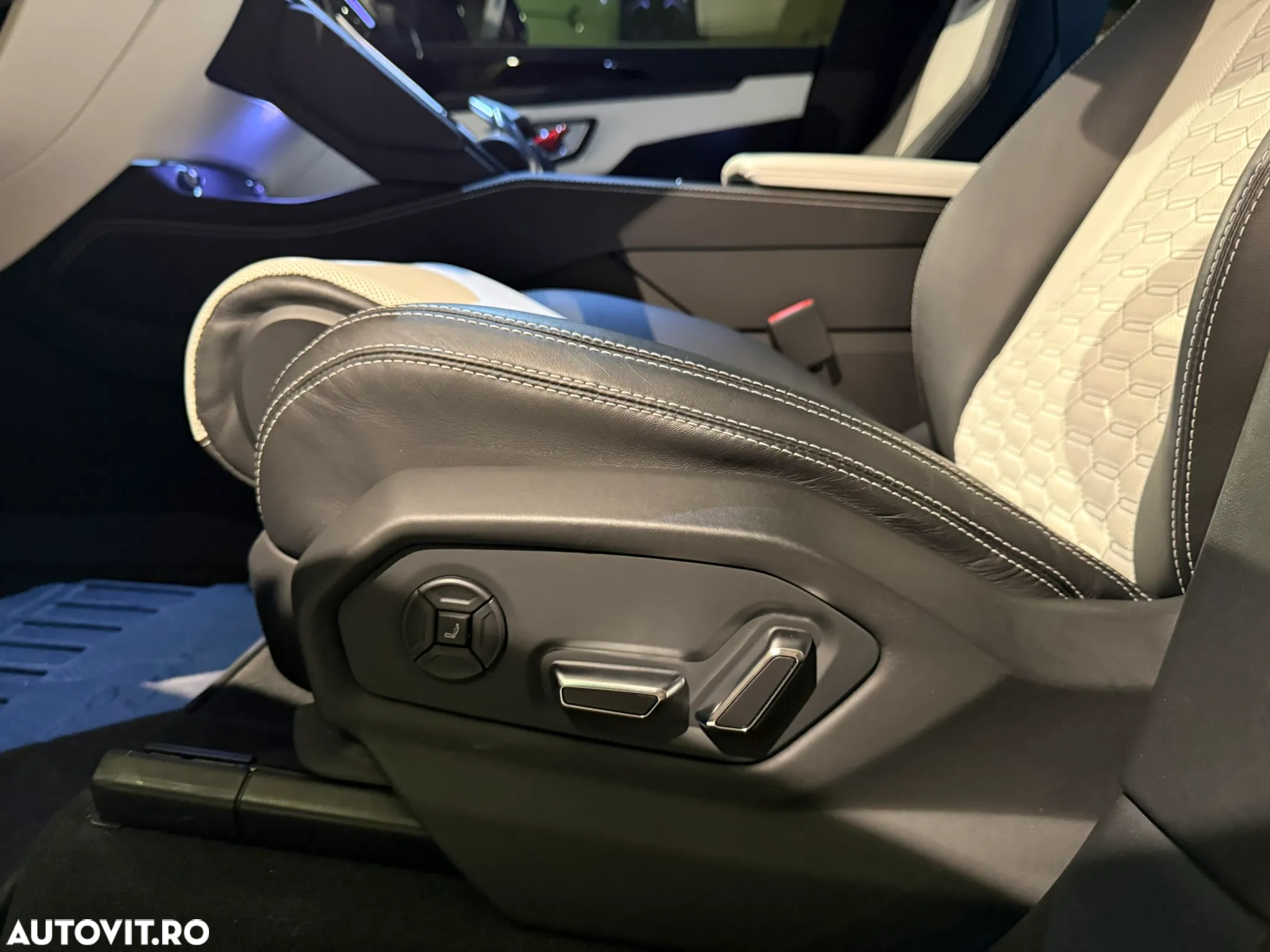 Lamborghini URUS - 26