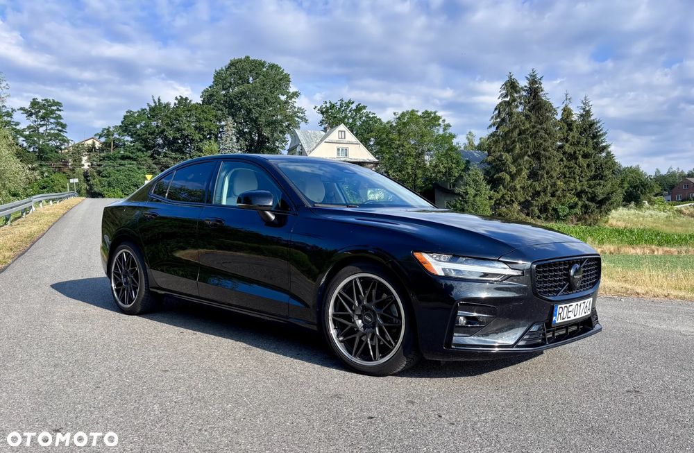Volvo S60 B5 B AWD Ultimate Dark - 2
