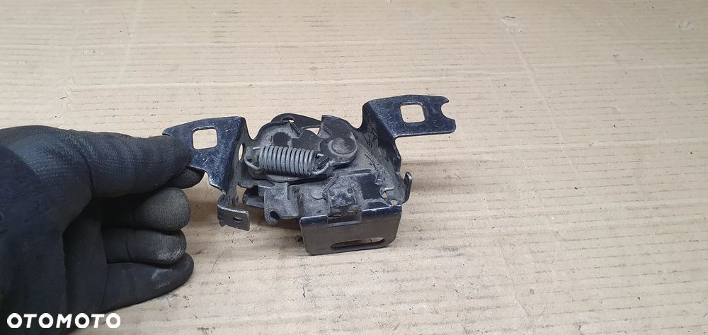 Zamek rygiel maski przód VW Lupo 6X0823509J - 6