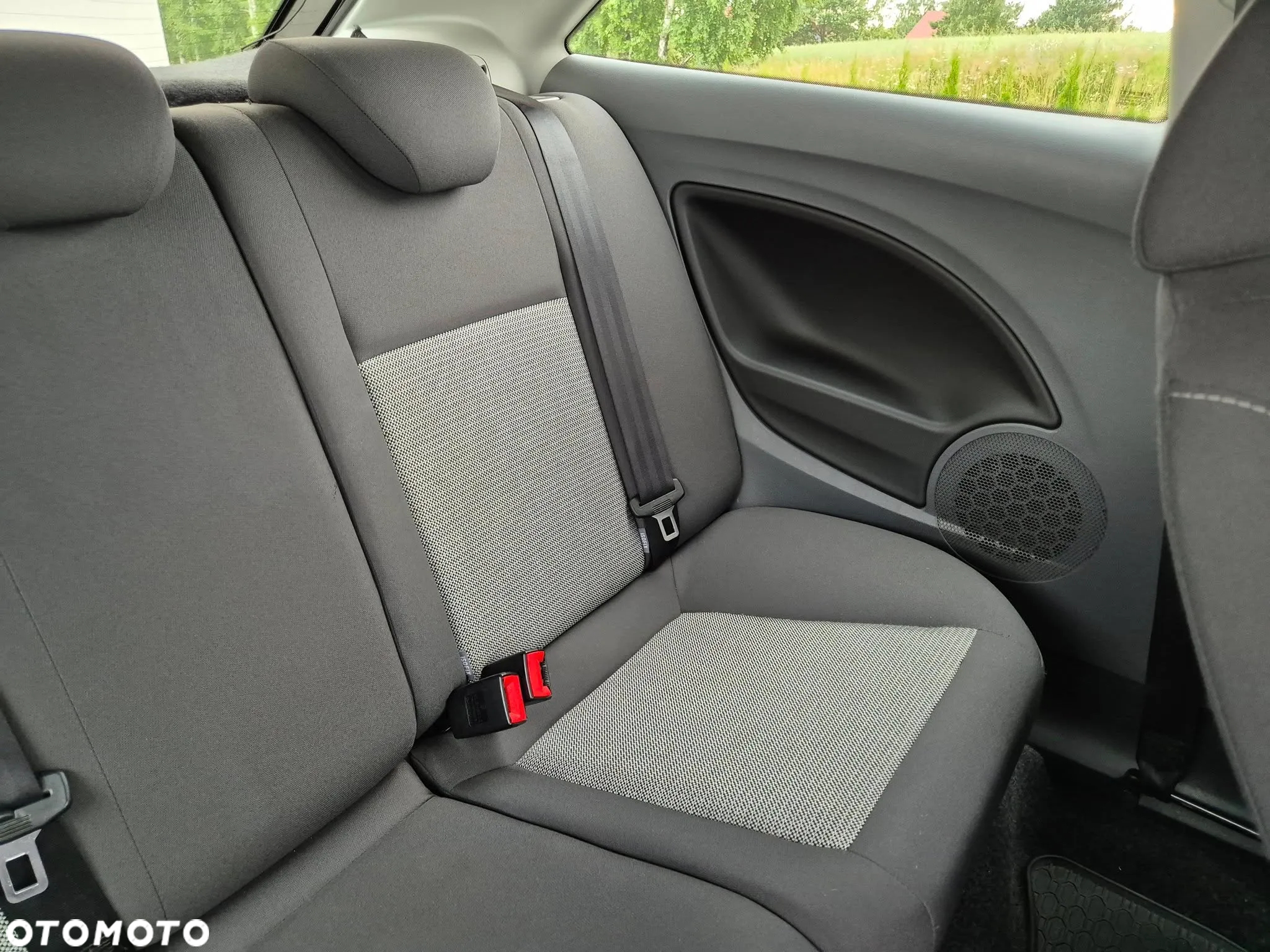 Seat Ibiza SC 1.6 16V Style - 9