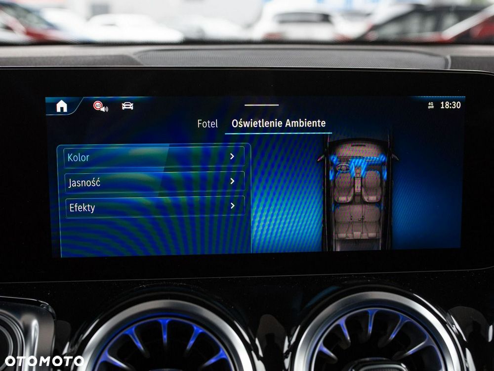 Mercedes-Benz GLB - 20