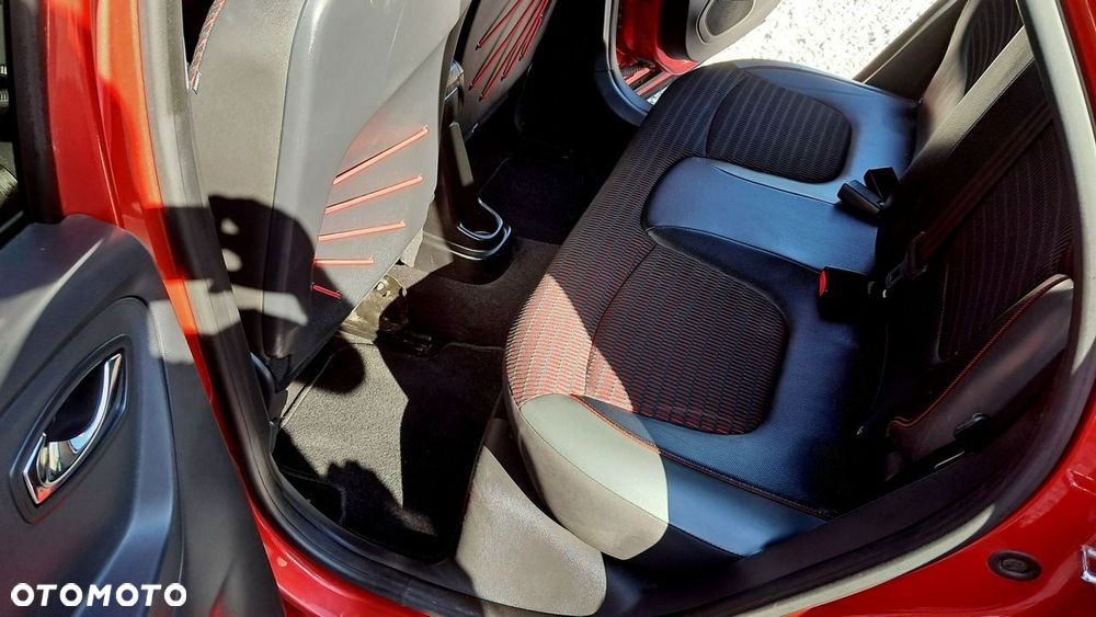 Renault Captur 0.9 Energy TCe Helly Hansen - 19