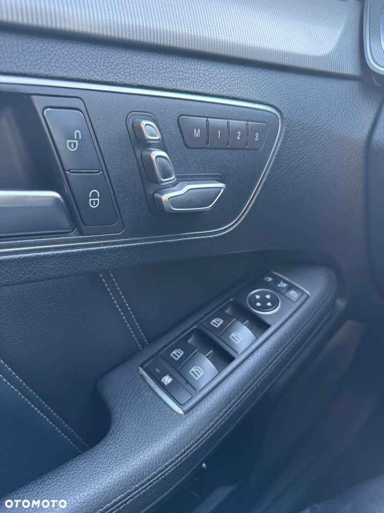 Mercedes-Benz Klasa E 220 CDI 7G-TRONIC Elegance - 17