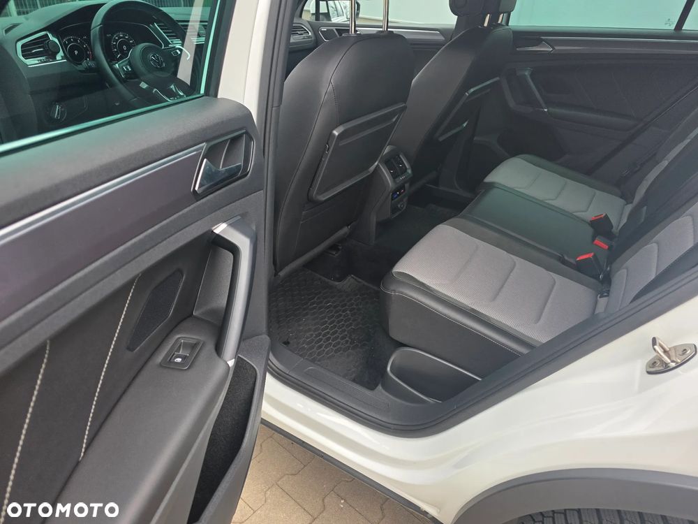 Volkswagen Tiguan - 14