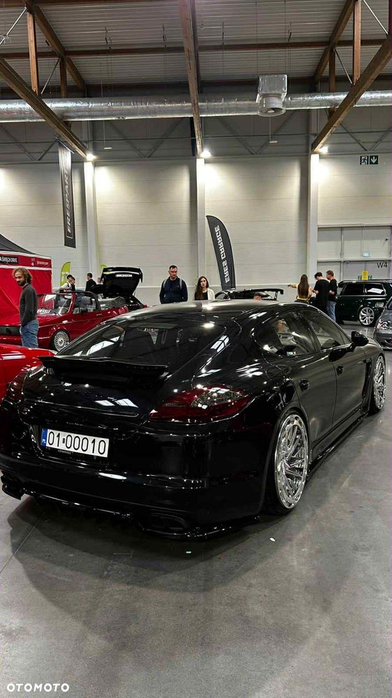 Porsche Panamera 4S - 6