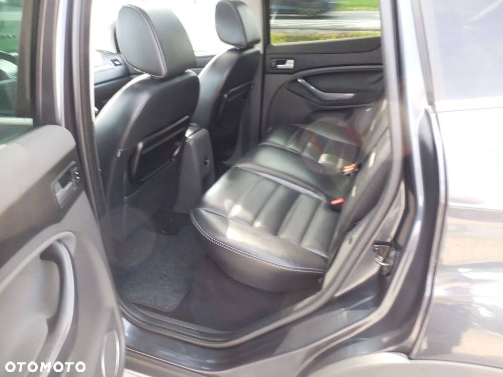 Ford Kuga - 15