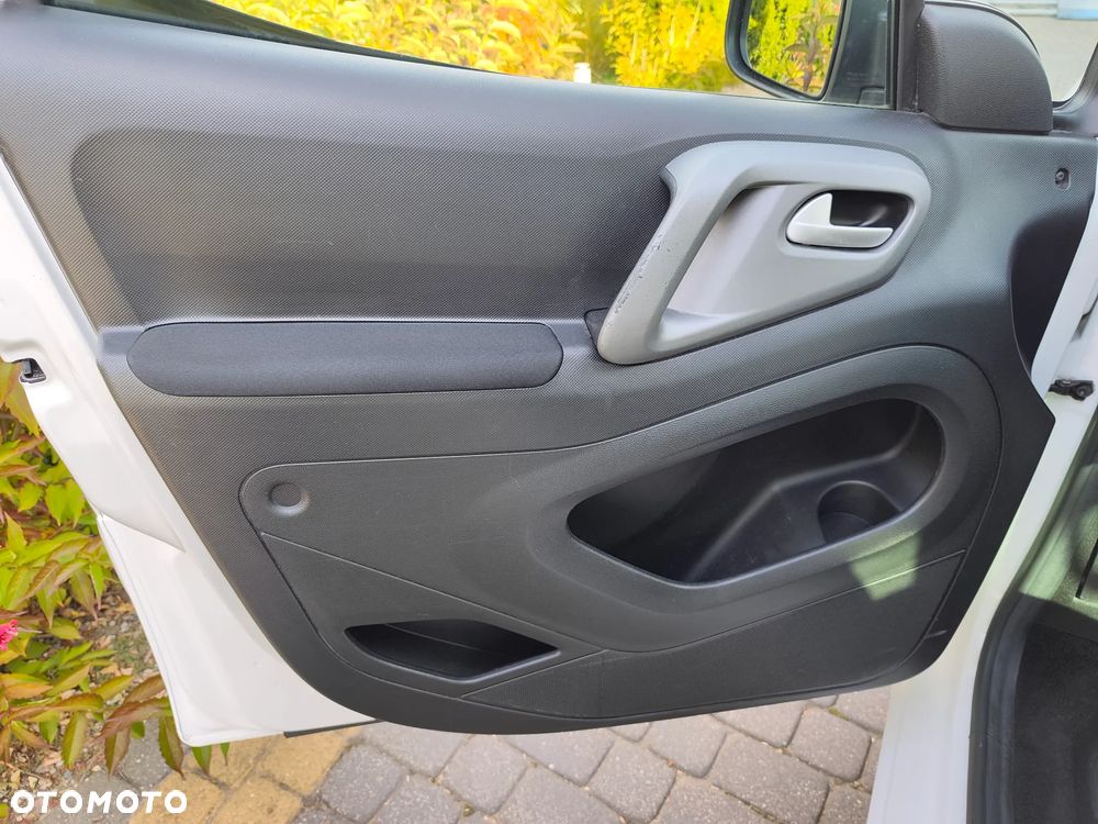 Citroën Berlingo Multispace BlueHDi 120 S&S SHINE - 21