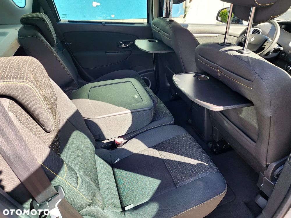 Renault Scenic 1.6 16V 110 Dynamique - 31